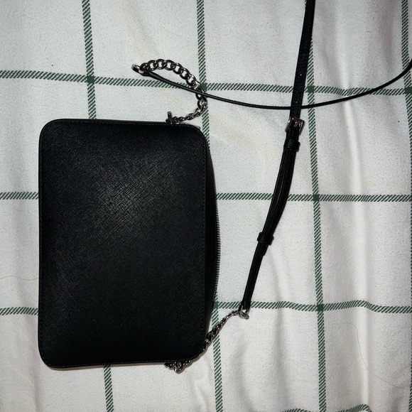 michael kors purse - Picture 4 of 4